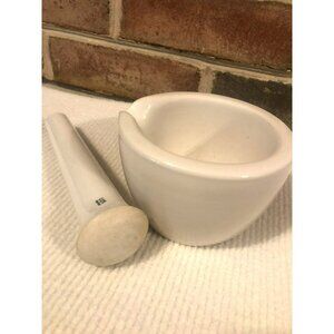 Coors Porcelain Mortar and Pestle Number 11 VTG Apothecary Herb Crusher